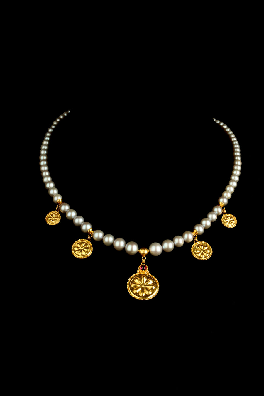 The Rosette Necklace