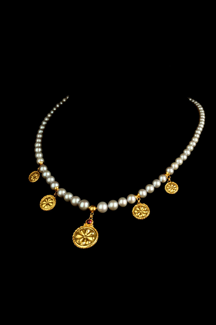 The Rosette Necklace