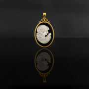 Cameo Agate stone set with 21 karat gold jewelry pendant design front view | ZAMAN HANDMADE JEWELRY