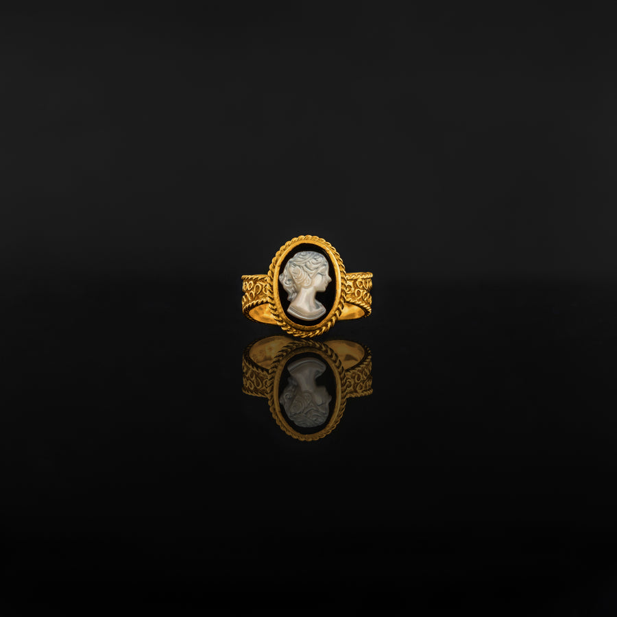 Cameo Agate stone set with 21 karat gold jewelry ring design front view | ZAMAN HANDMADE JEWELRY