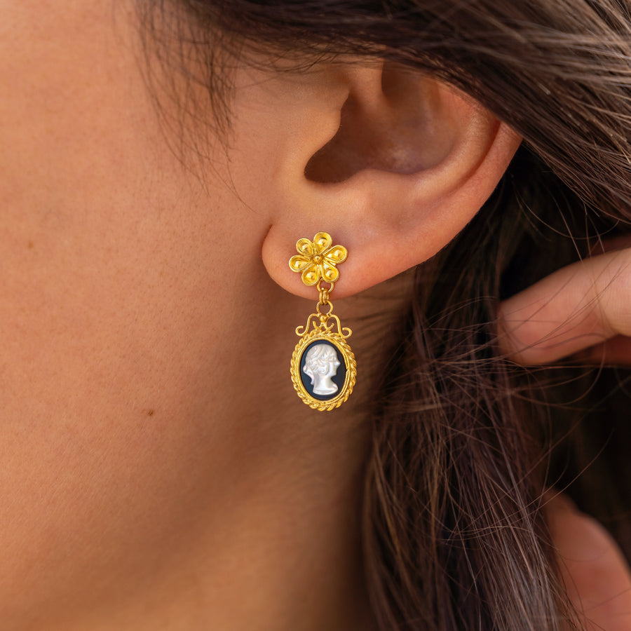 Cameo Agate stone set with 21 karat gold jewelry earrings design | ZAMAN HANDMADE JEWELRY